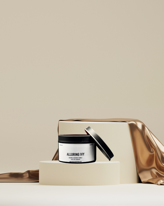 ALLURING IVY CANDLE